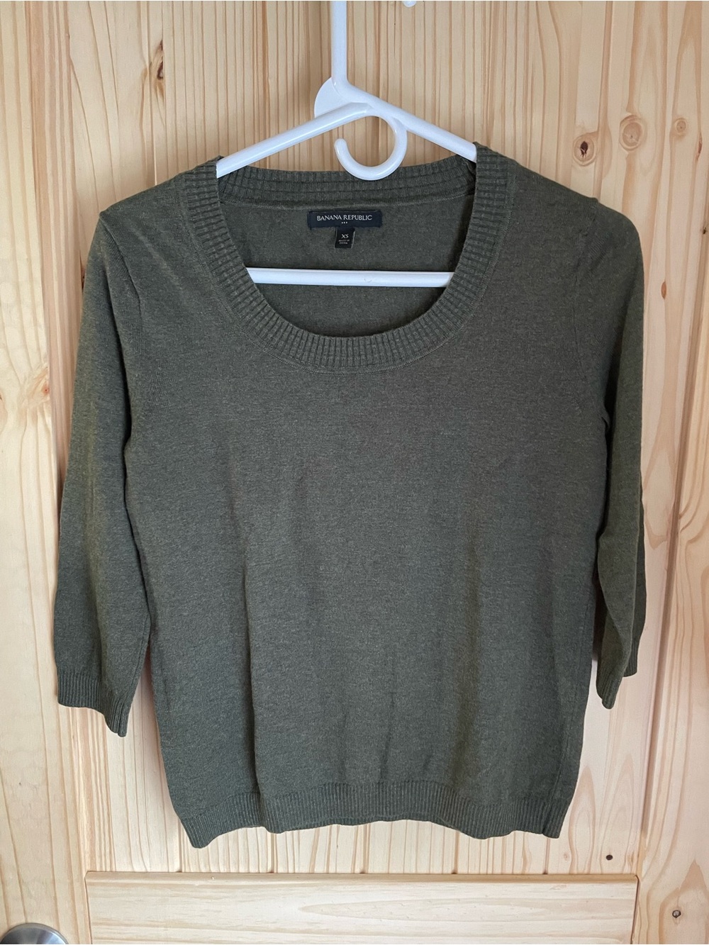 Banana Republic Olive Green Women's Crewneck Sweater